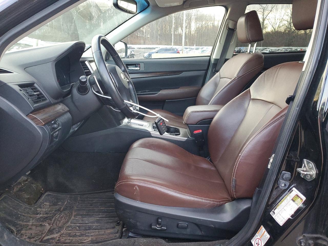 2013 SUBARU Outback