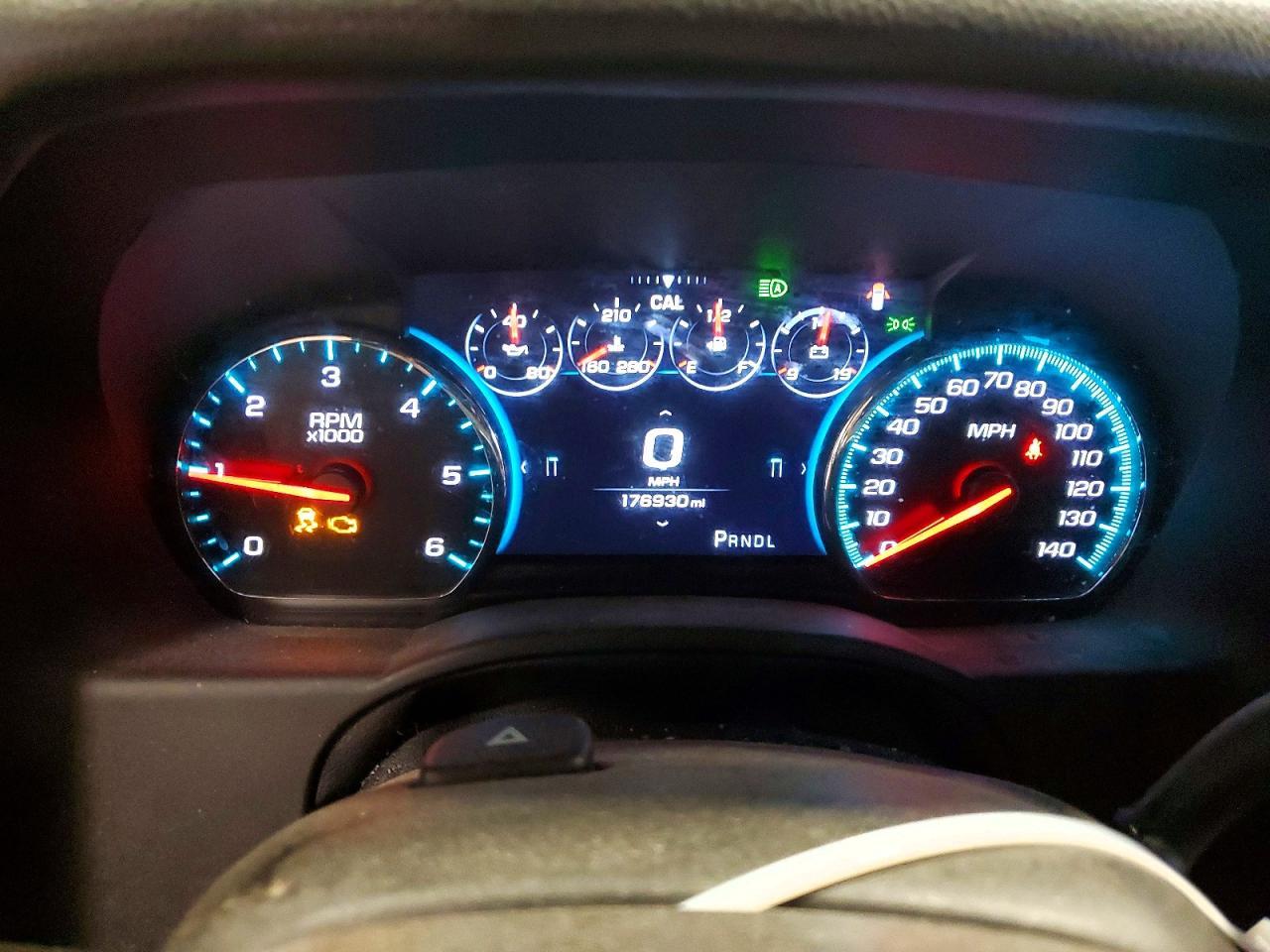 2018 CHEVROLET Suburban