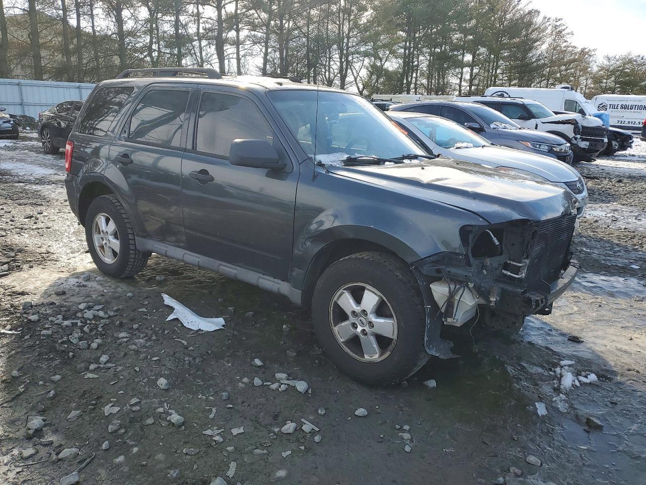 2009 FORD ESCAPE