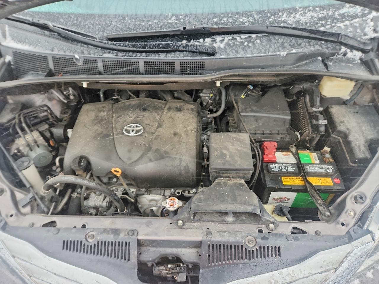 2017 TOYOTA SIENNA