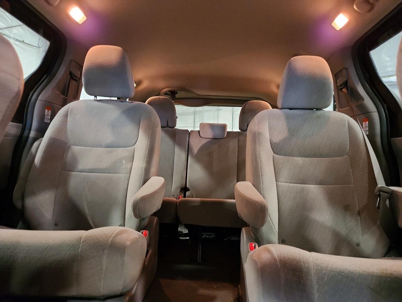 2015 TOYOTA SIENNA
