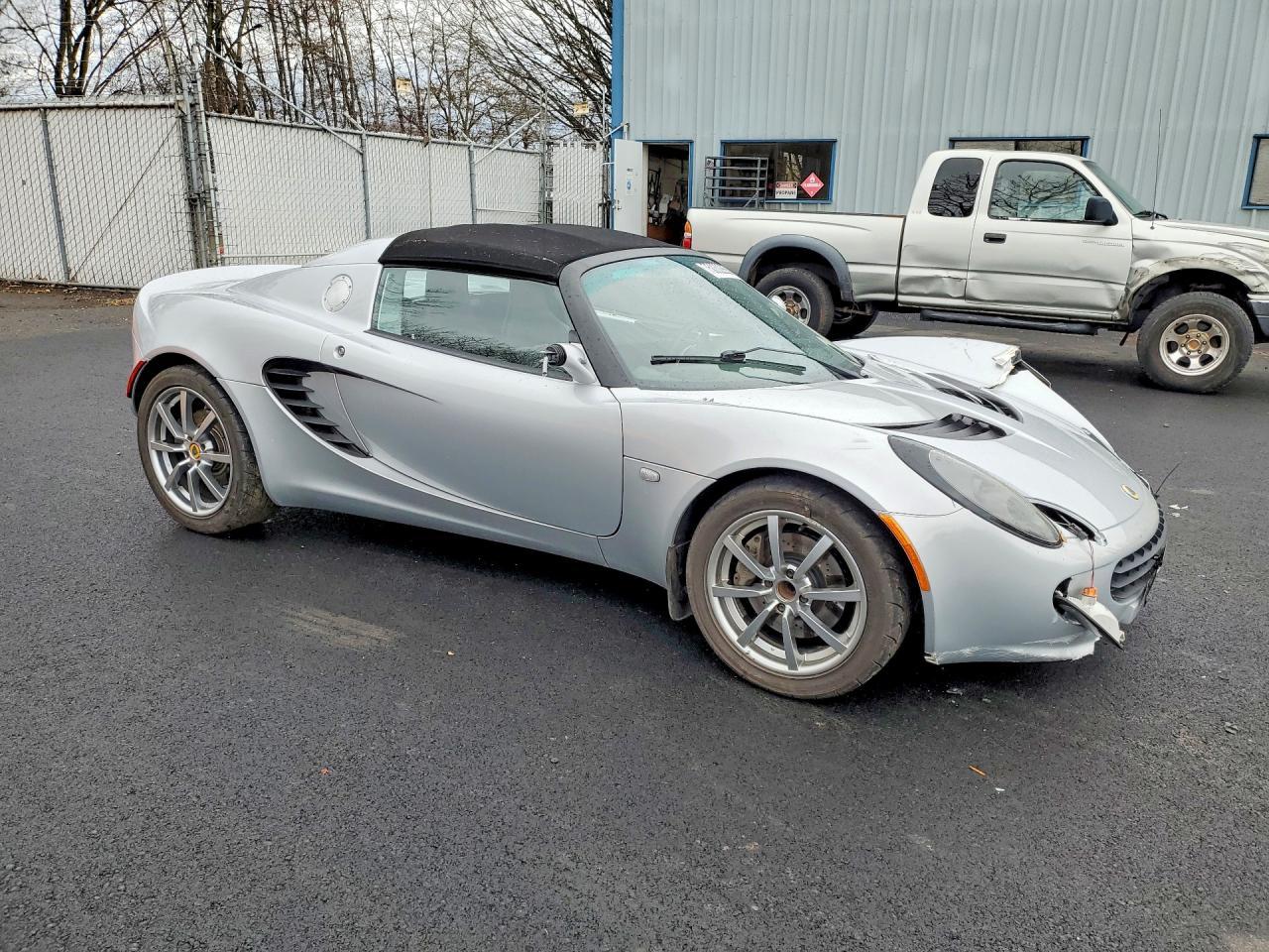 2005 Lotus Elise