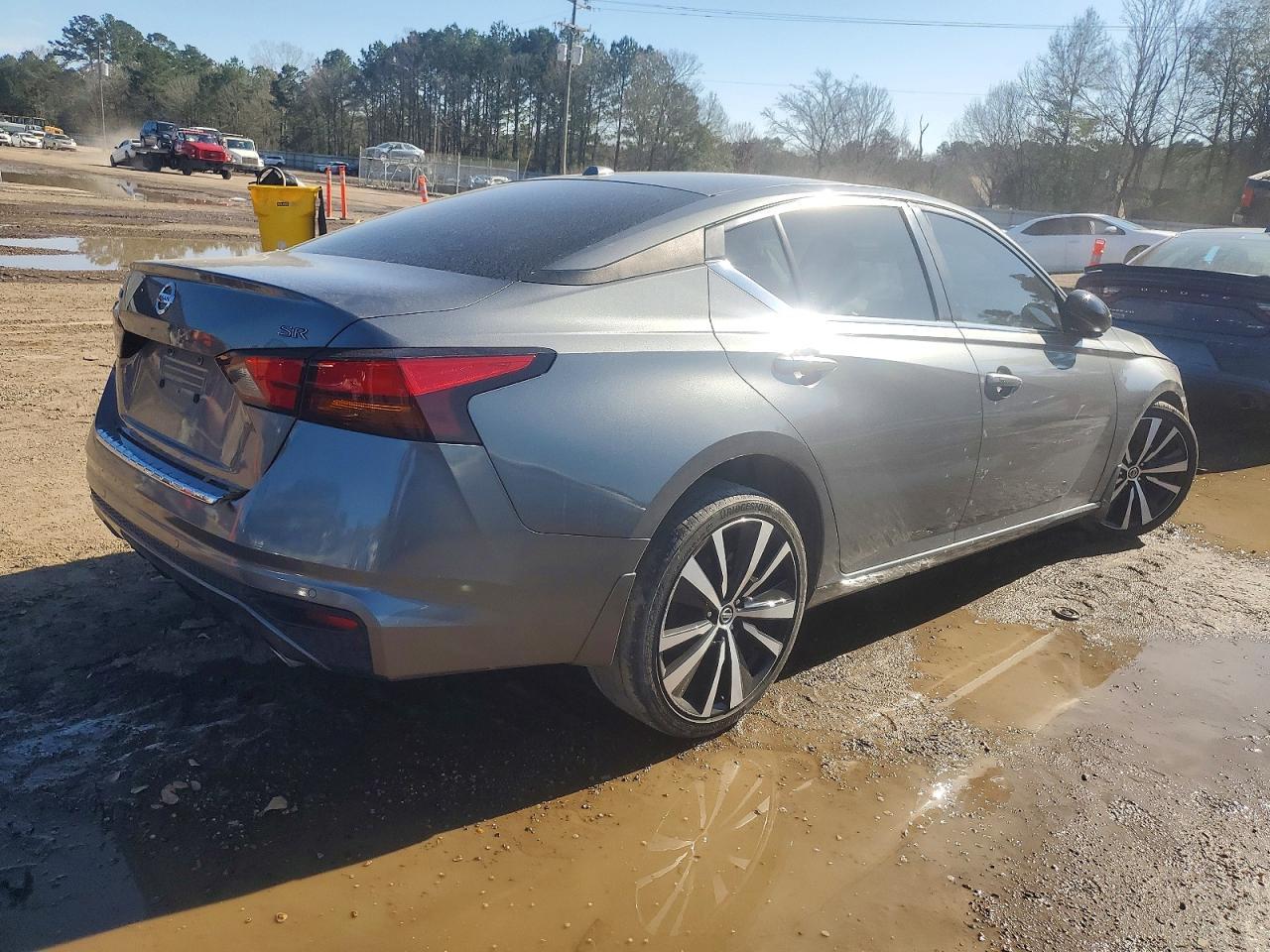 2021 NISSAN ALTIMA