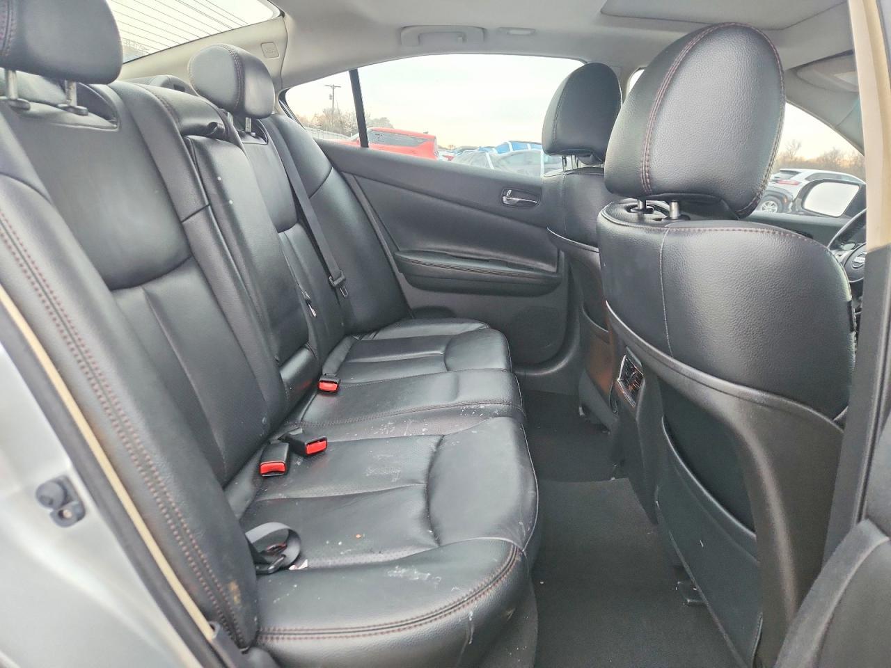 2011 NISSAN Maxima
