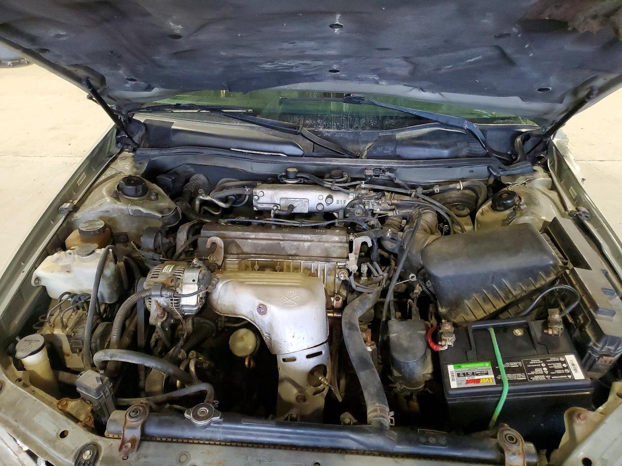 2001 TOYOTA CAMRY
