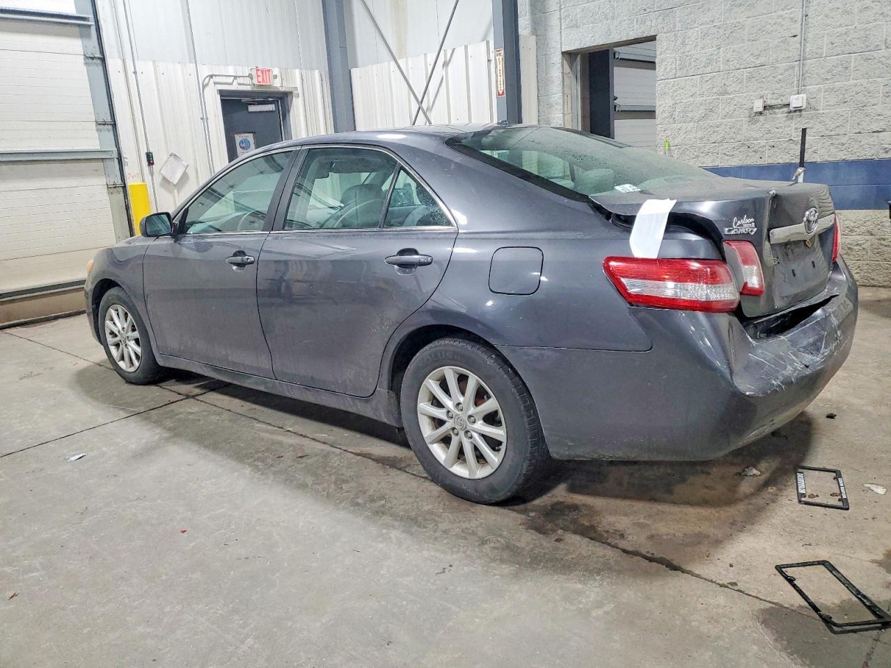 2011 TOYOTA CAMRY