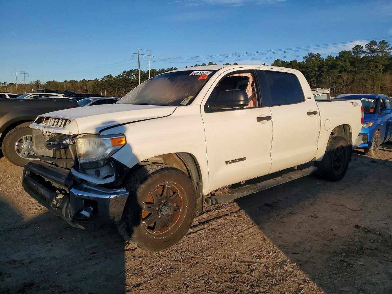 2016 TOYOTA TUNDRA