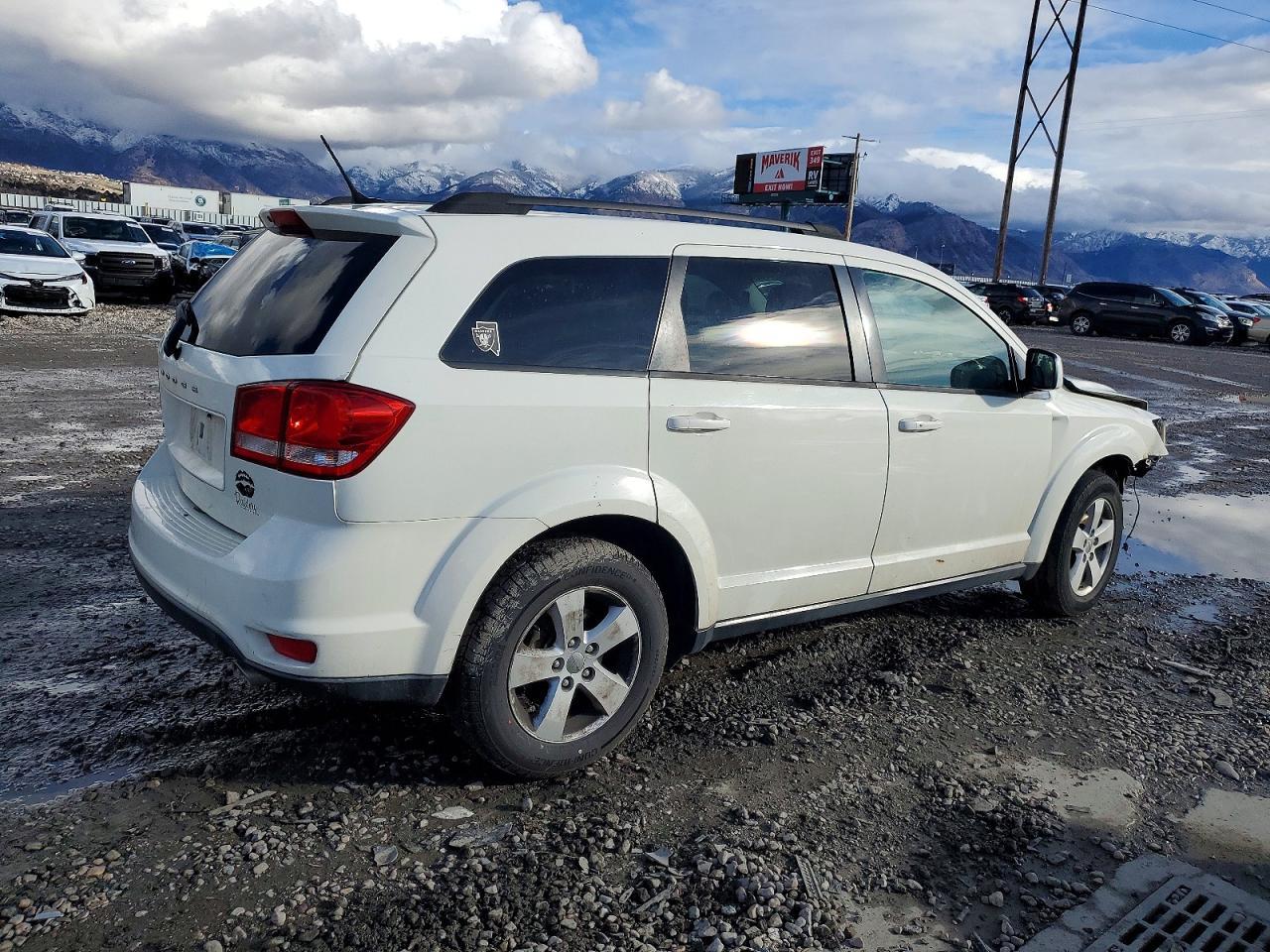 2011 DODGE JOURNEY