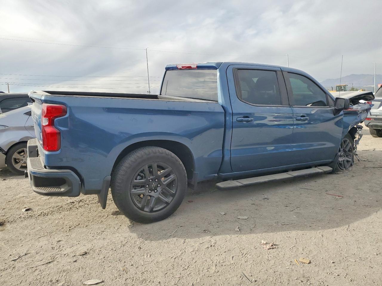 2024 CHEVROLET Silverado