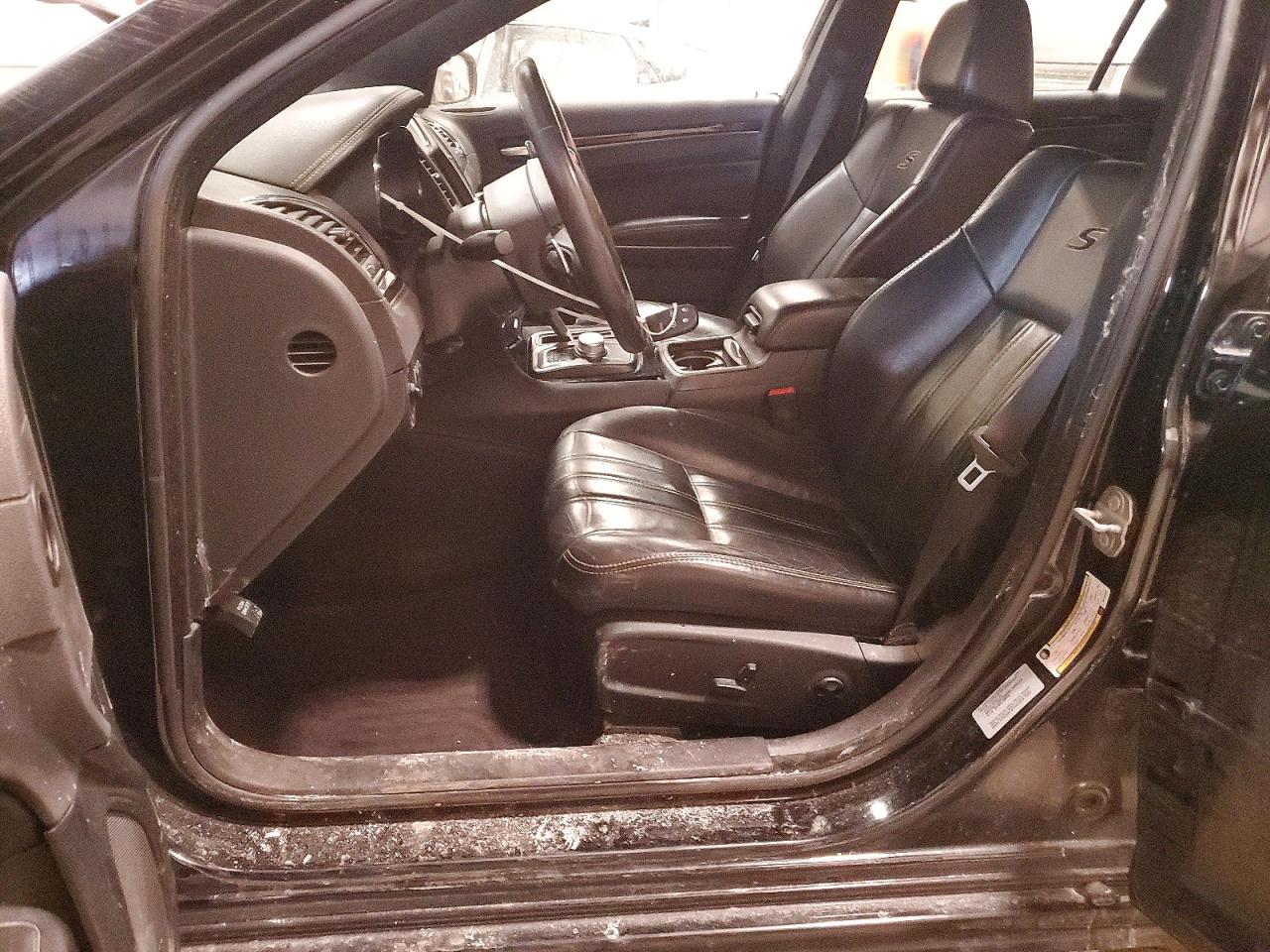 2016 CHRYSLER 300