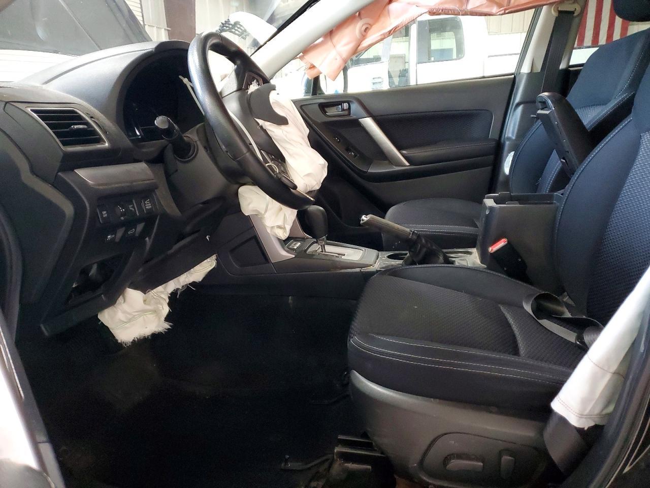2017 SUBARU FORESTER