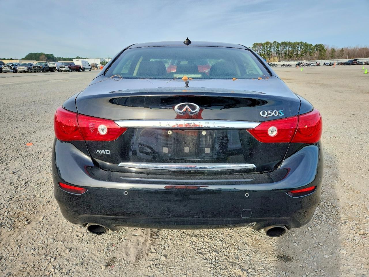 2015 INFINITI Q50