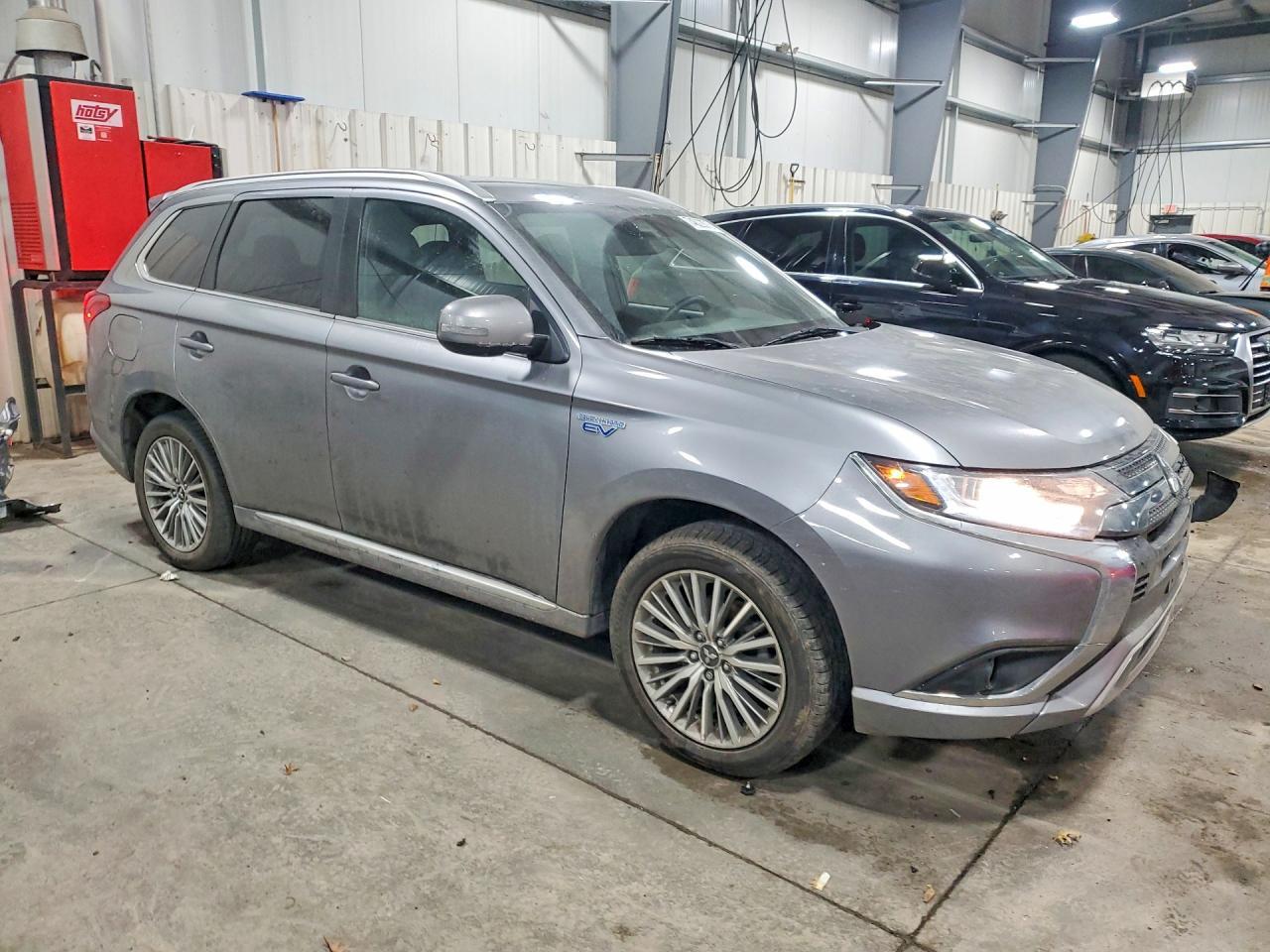 2022 MITSUBISHI outlander