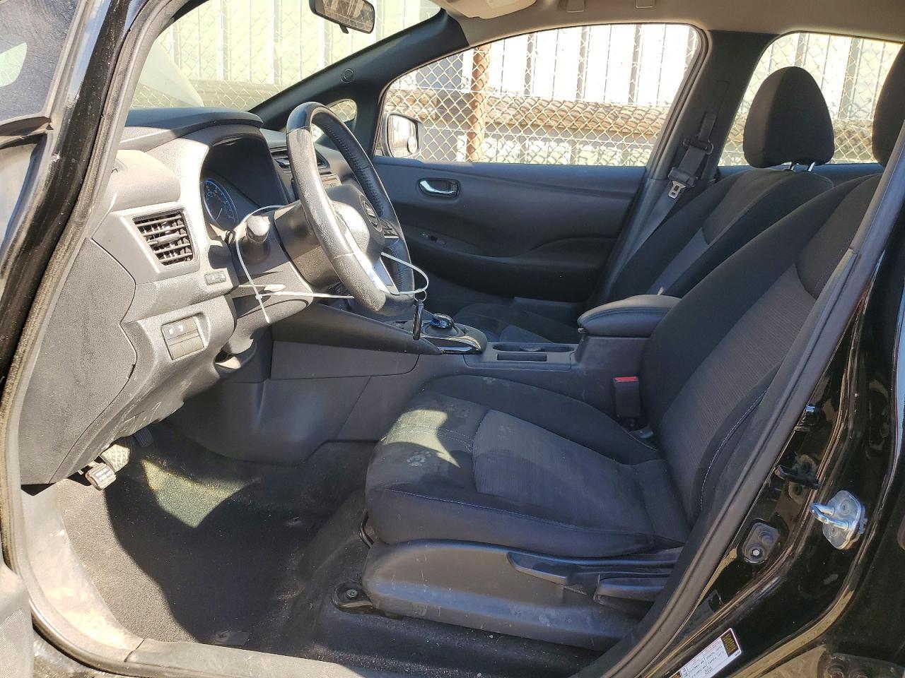 2018 NISSAN LEAF