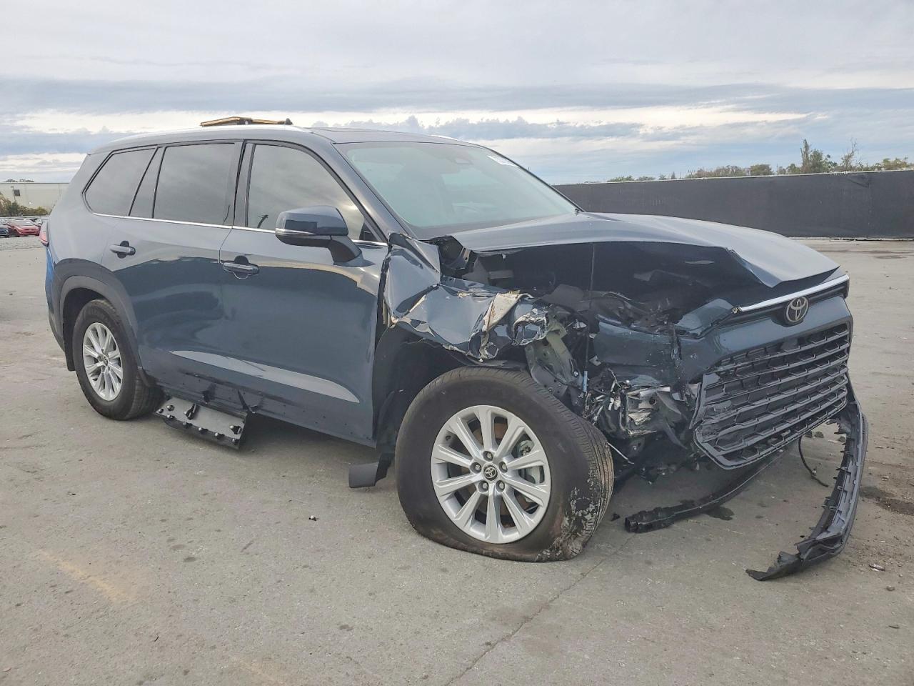 2026 TOYOTA HIGHLANDER