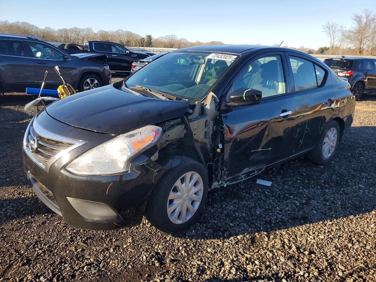 2017 NISSAN VERSA