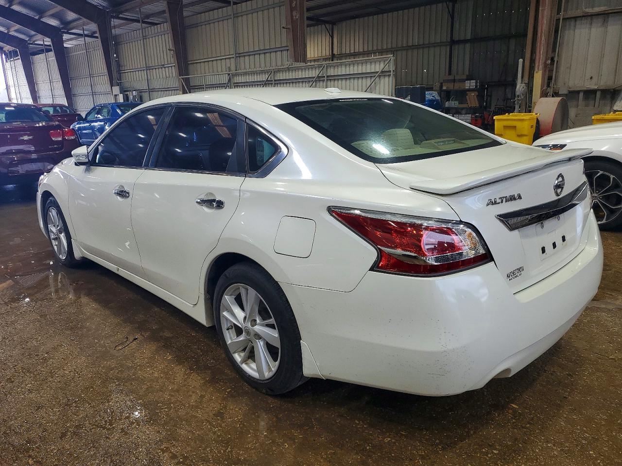 2015 NISSAN