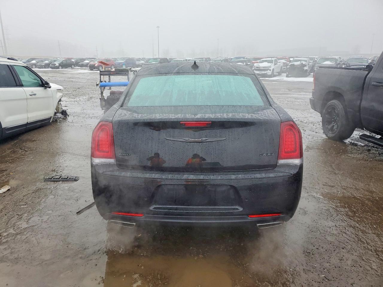 2022 CHRYSLER 300