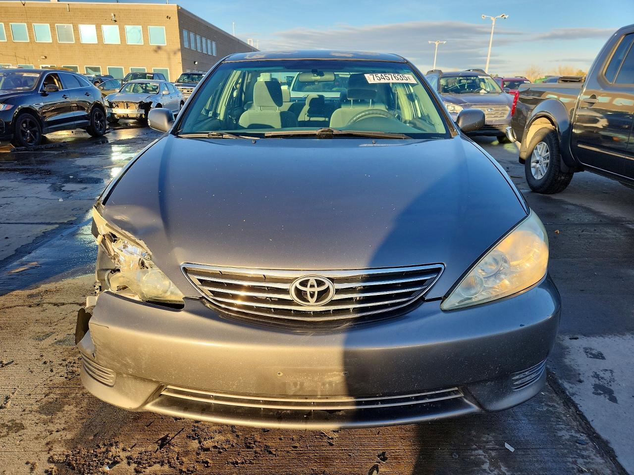 2005 TOYOTA CAMRY
