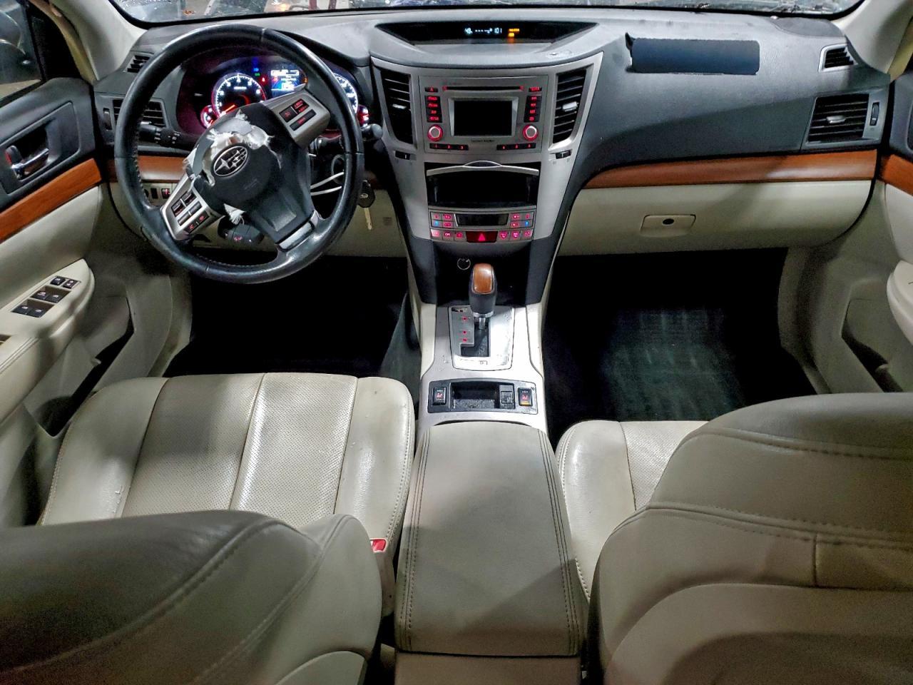 2013 SUBARU Outback