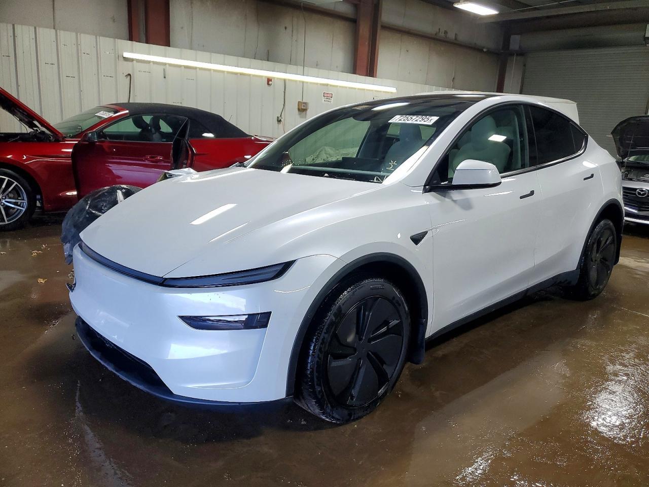 2026 TESLA MODEL Y