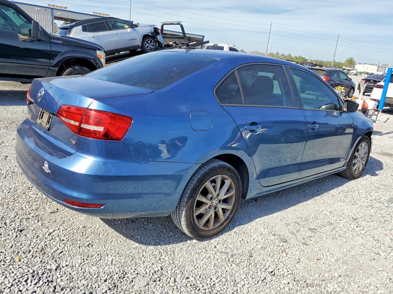 2015 VOLKSWAGEN JETTA