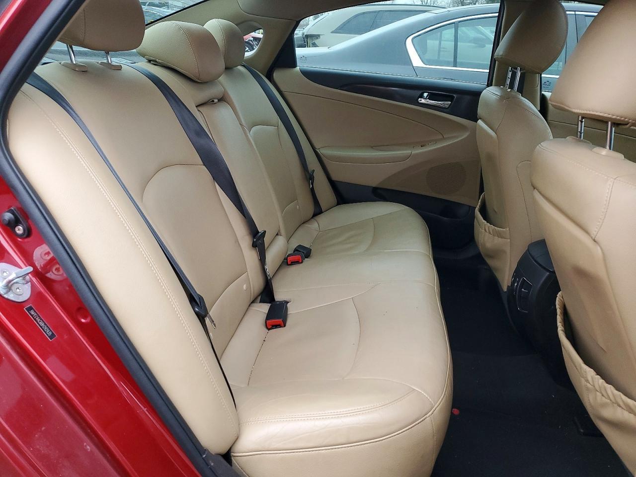 2011 HYUNDAI SONATA