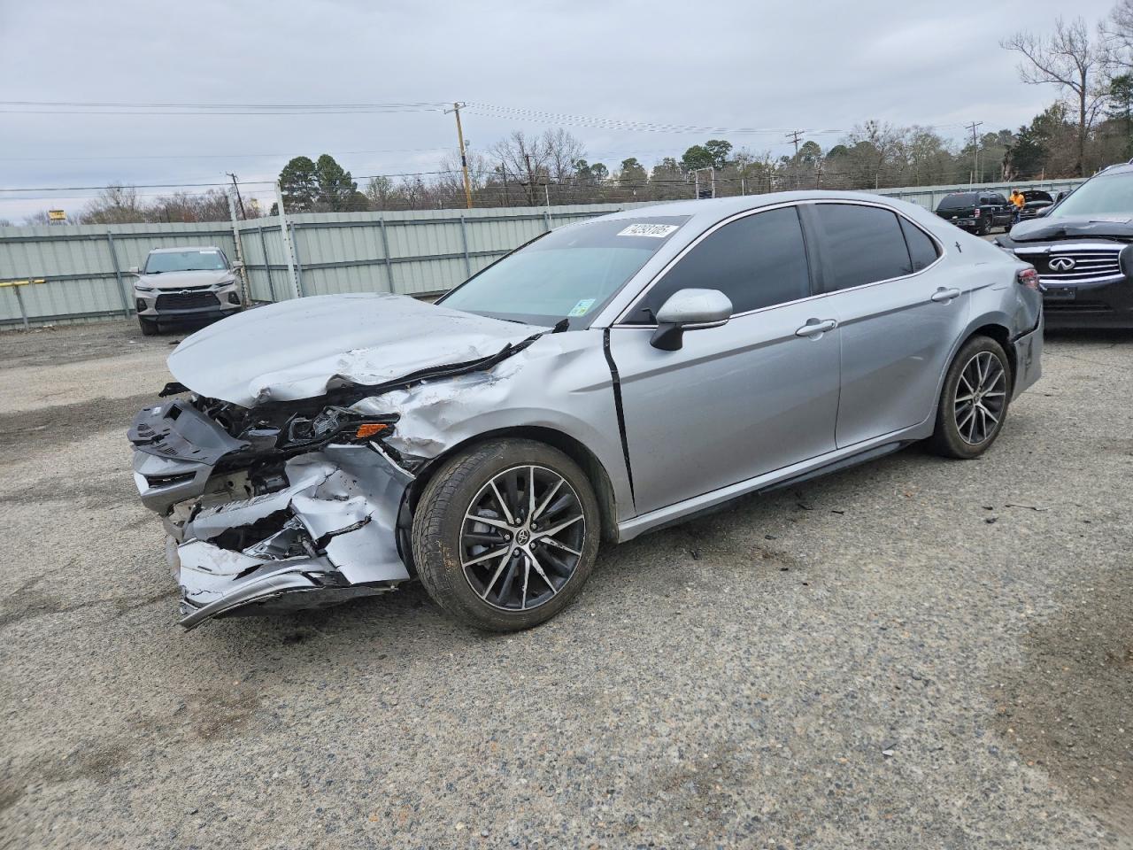 2022 TOYOTA CAMRY