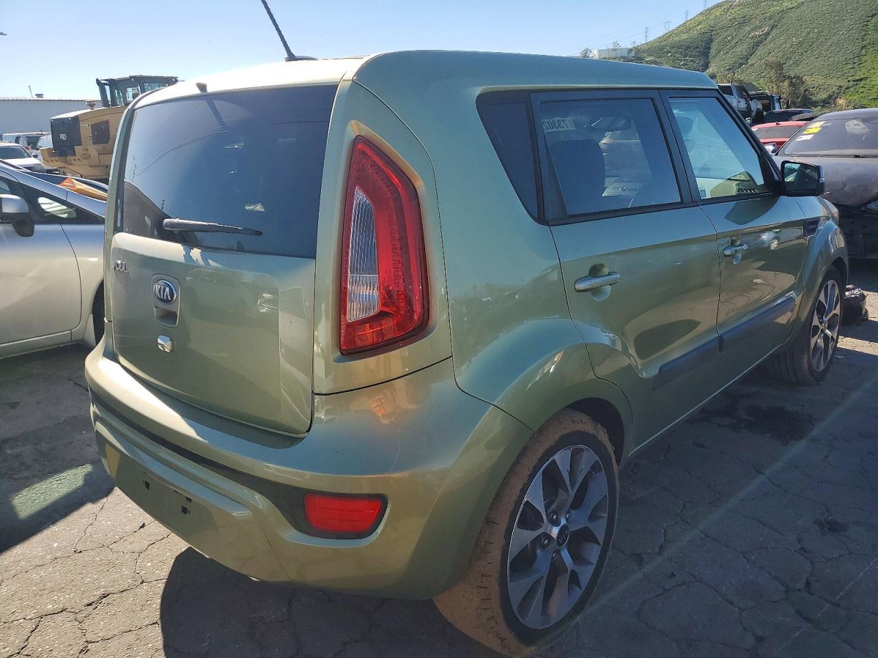 2013 KIA SOUL