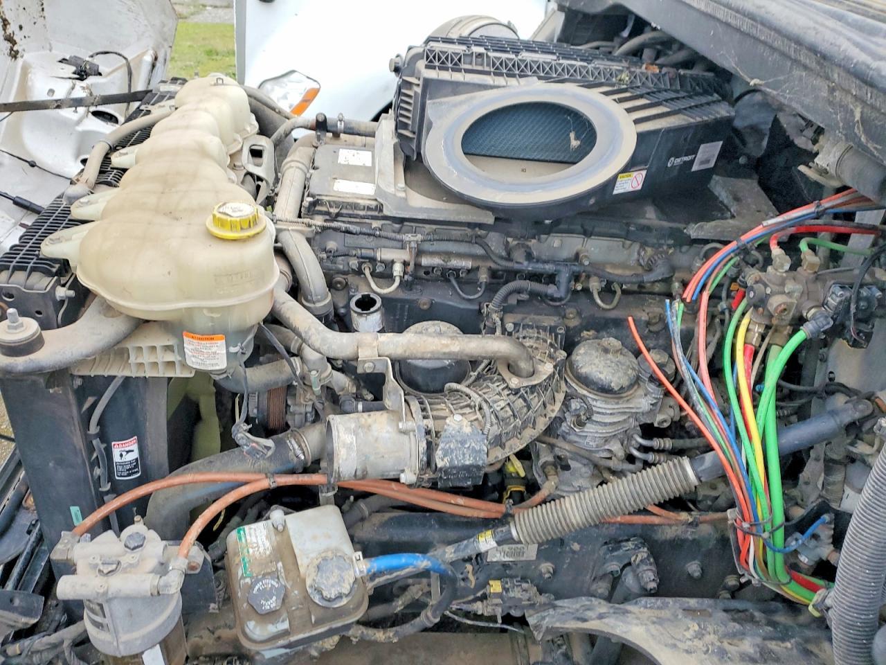 2020 FREIGHTLINER CASCADIA 126