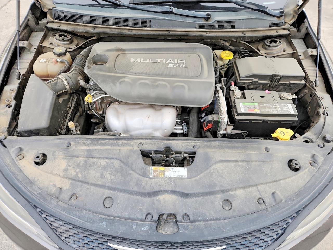 2015 CHRYSLER 200