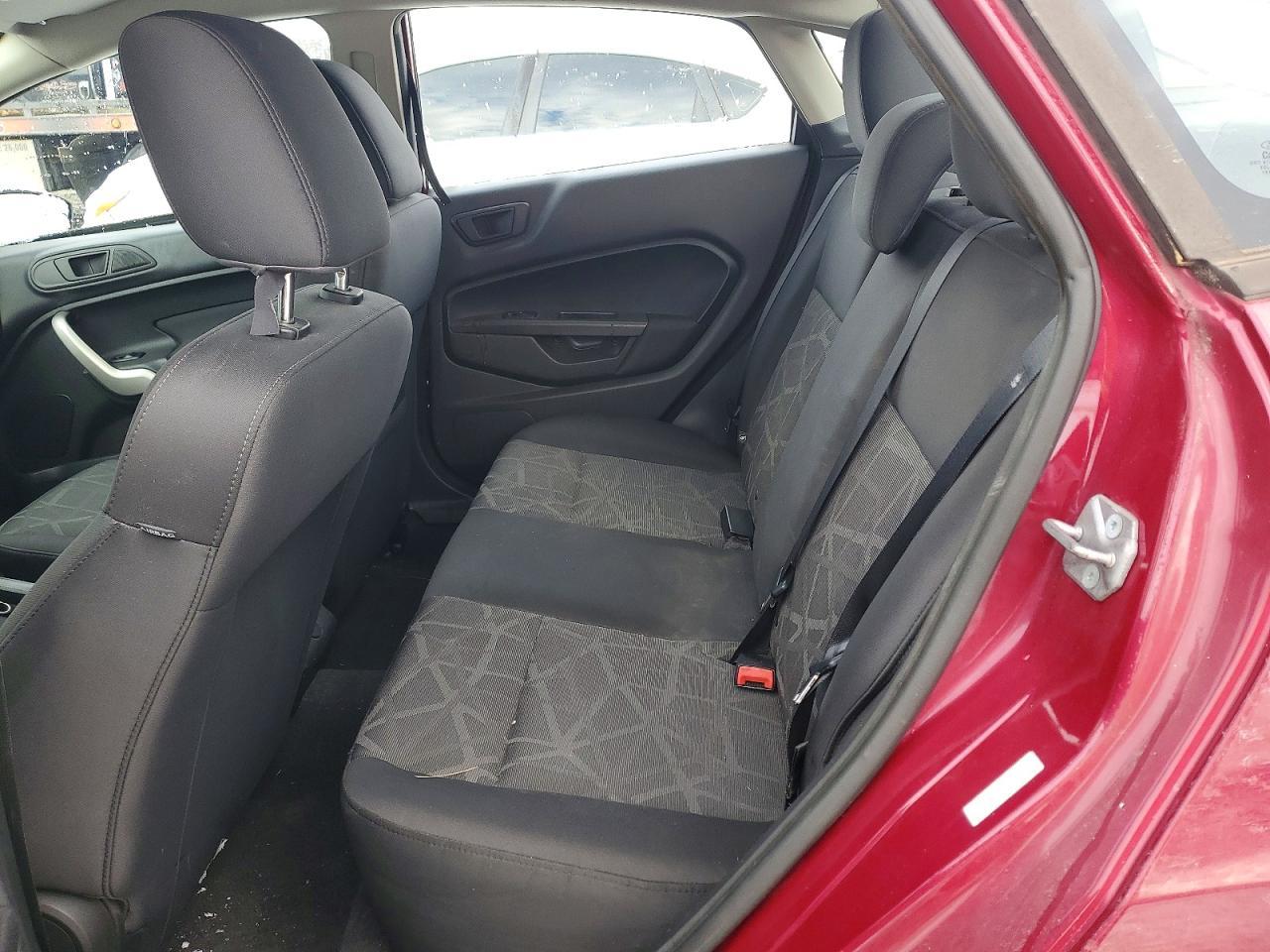 2011 FORD Fiesta