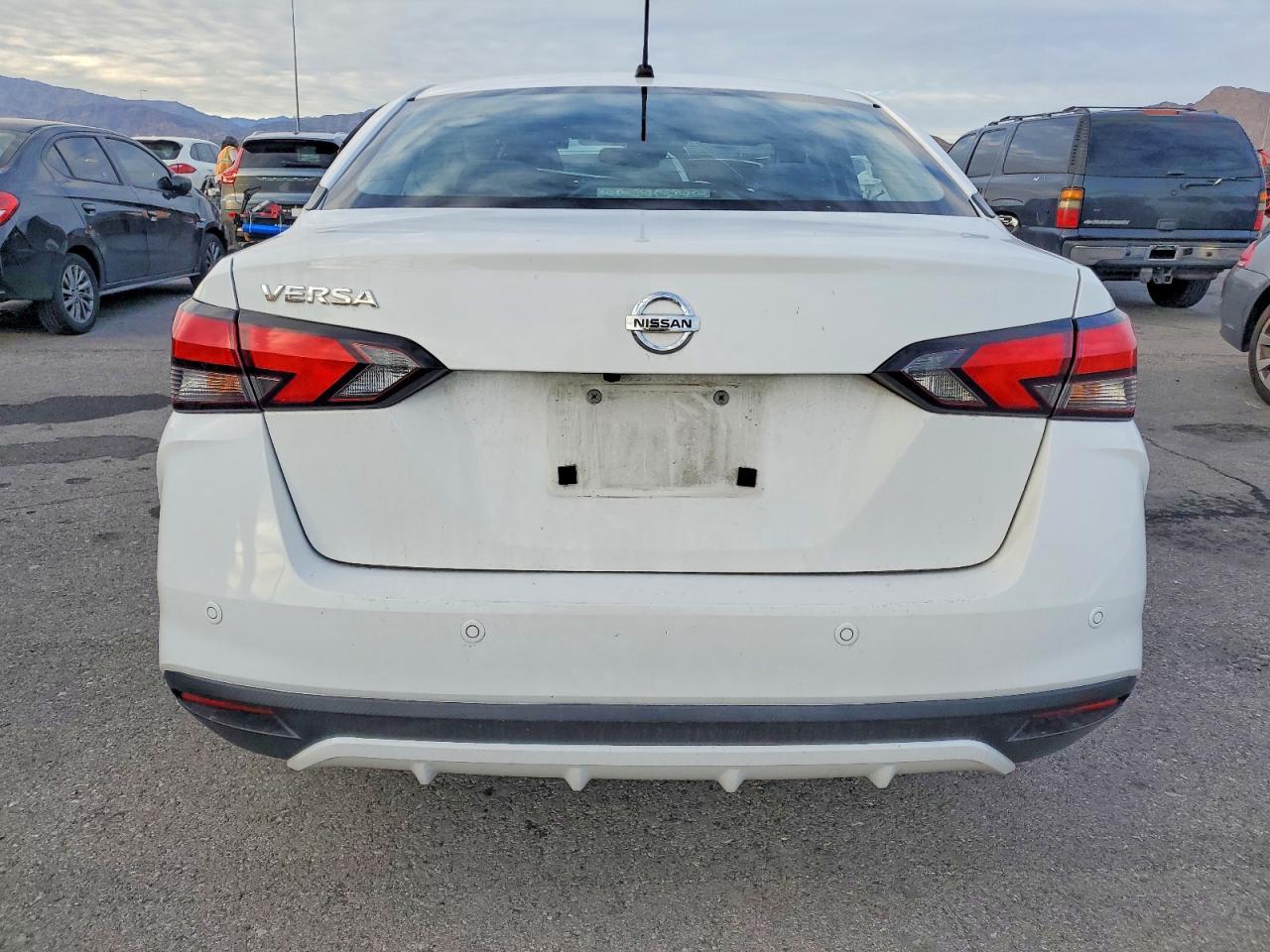 2021 NISSAN VERSA