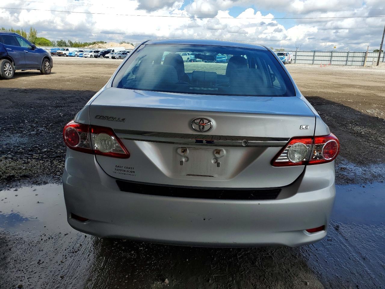 2013 TOYOTA COROLLA