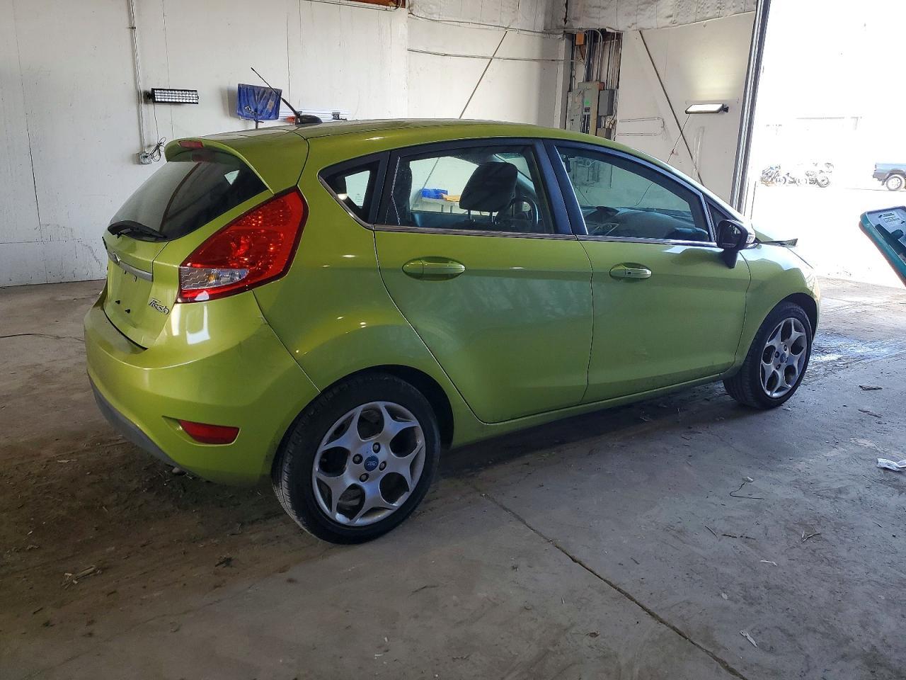 2012 FORD Fiesta