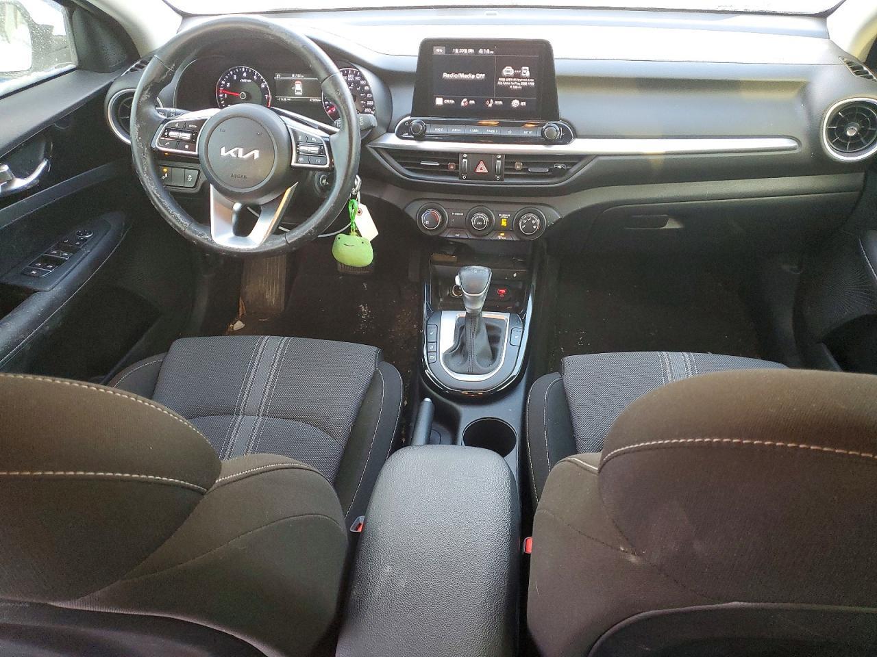 2023 KIA FORTE