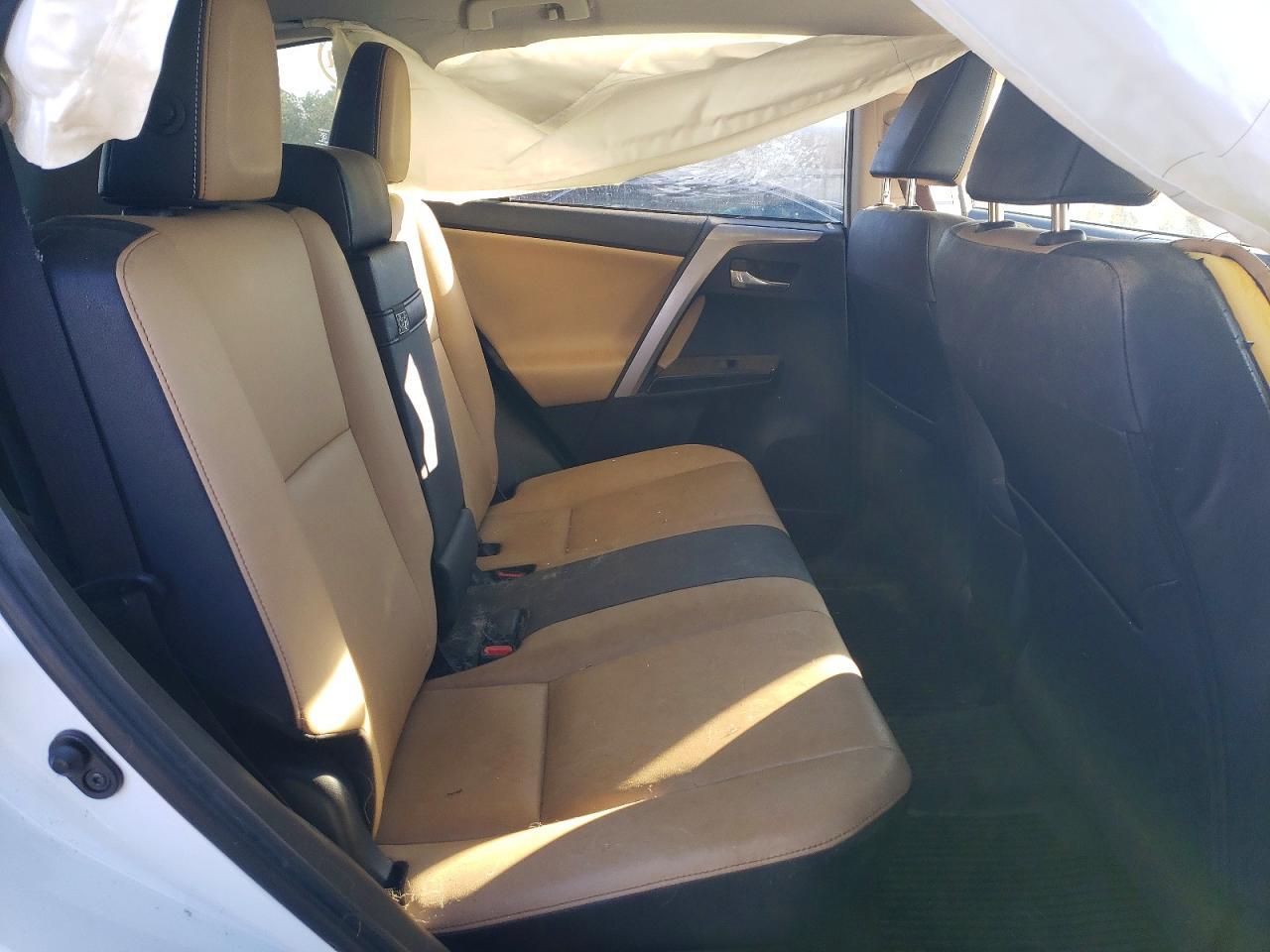2016 TOYOTA RAV4