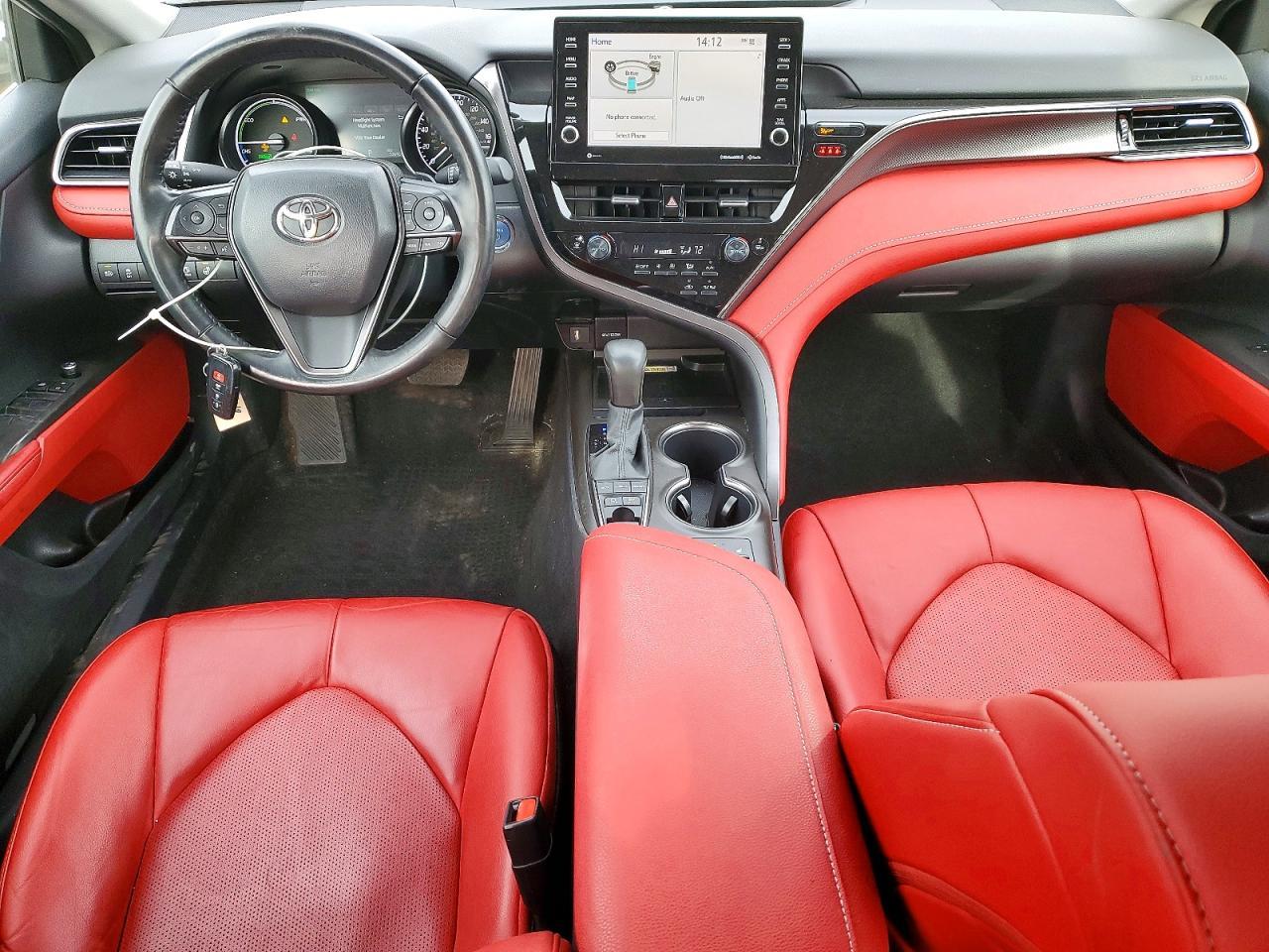 2024 TOYOTA CAMRY
