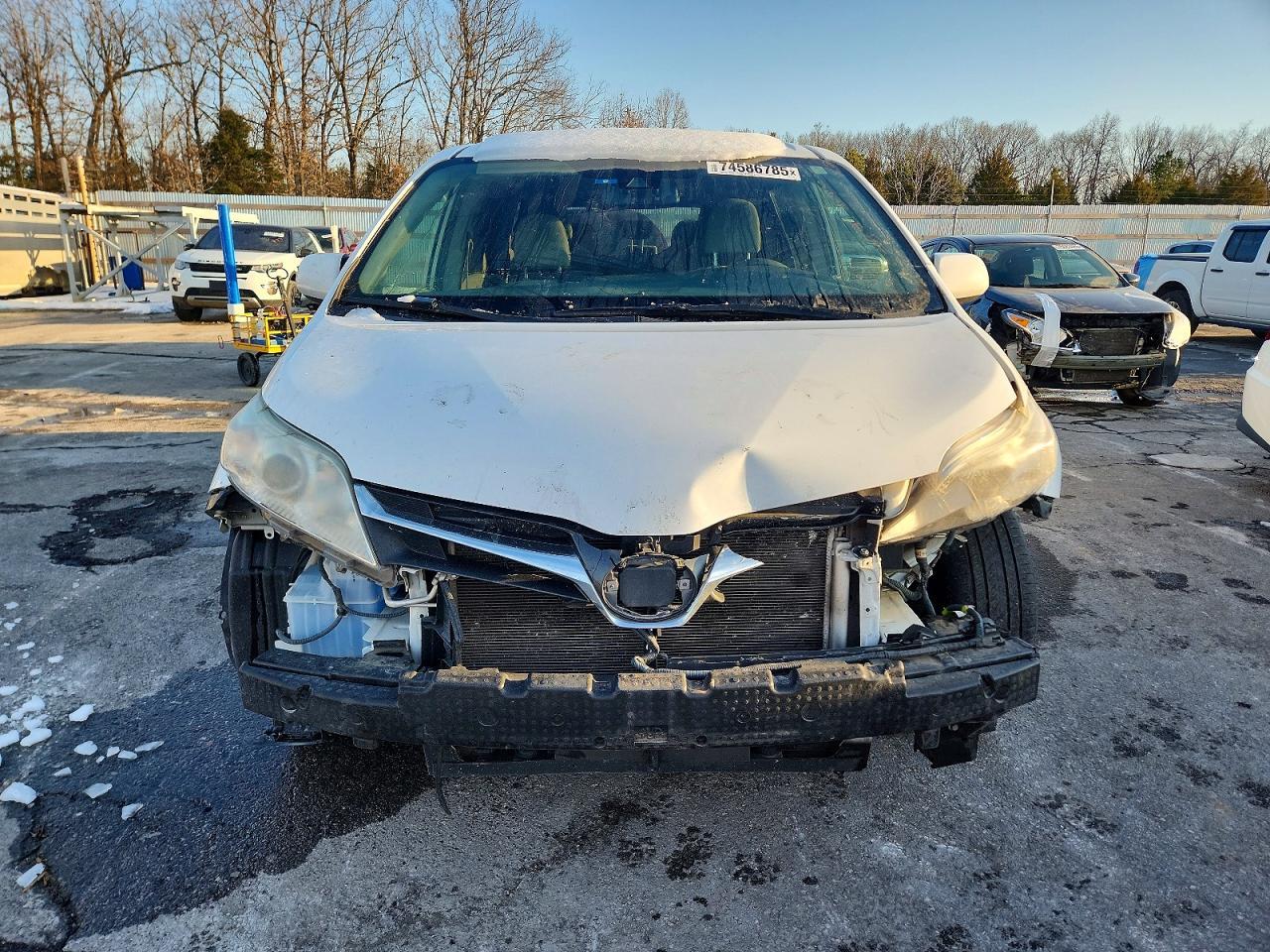 2019 TOYOTA SIENNA
