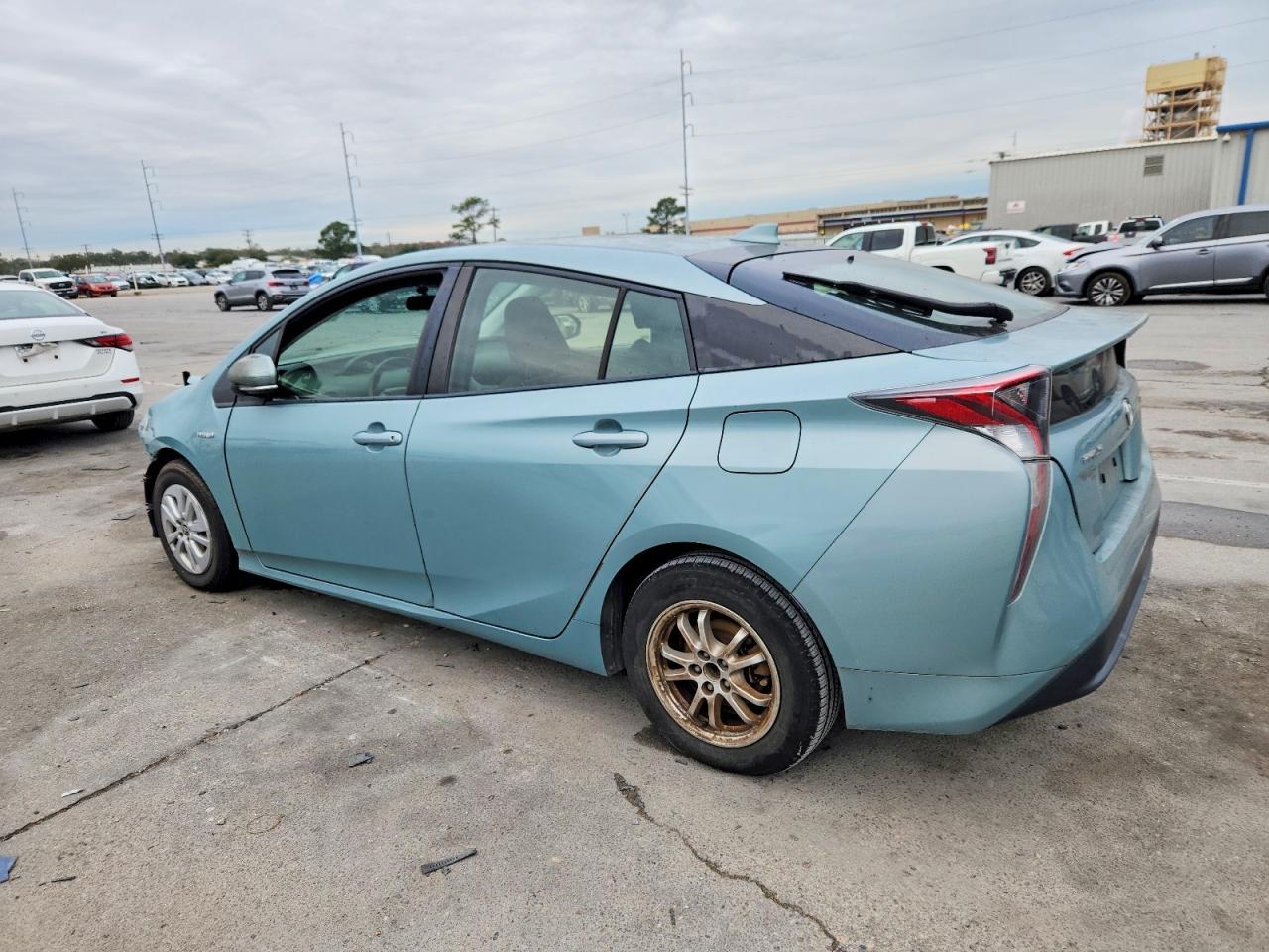 2016 TOYOTA PRIUS