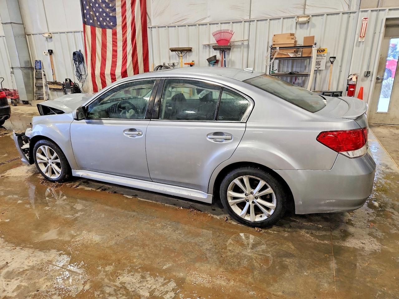 2013 SUBARU Legacy