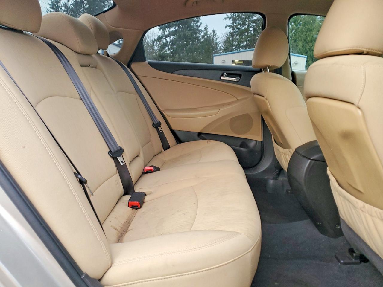 2011 HYUNDAI SONATA