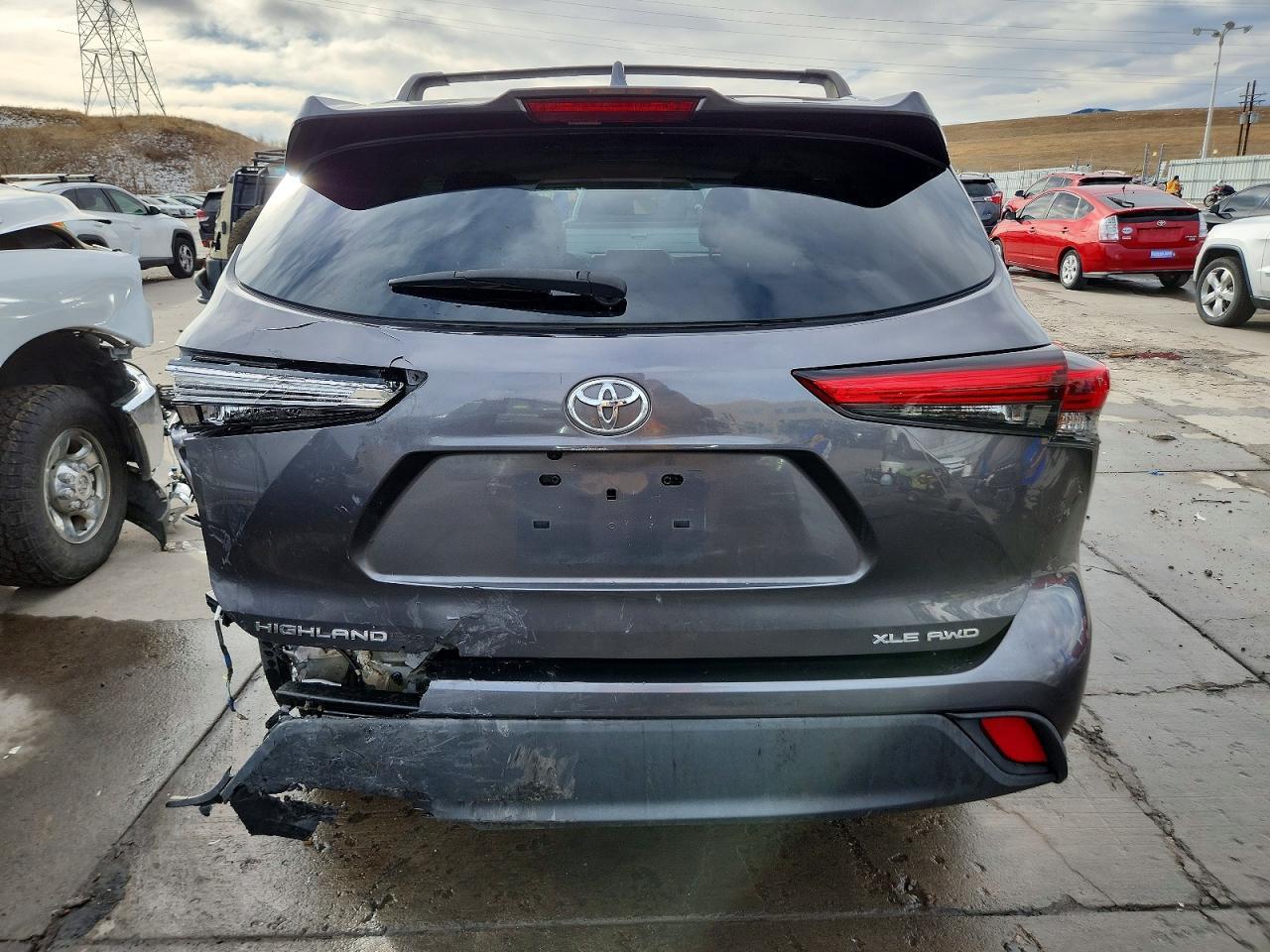 2020 TOYOTA HIGHLANDER