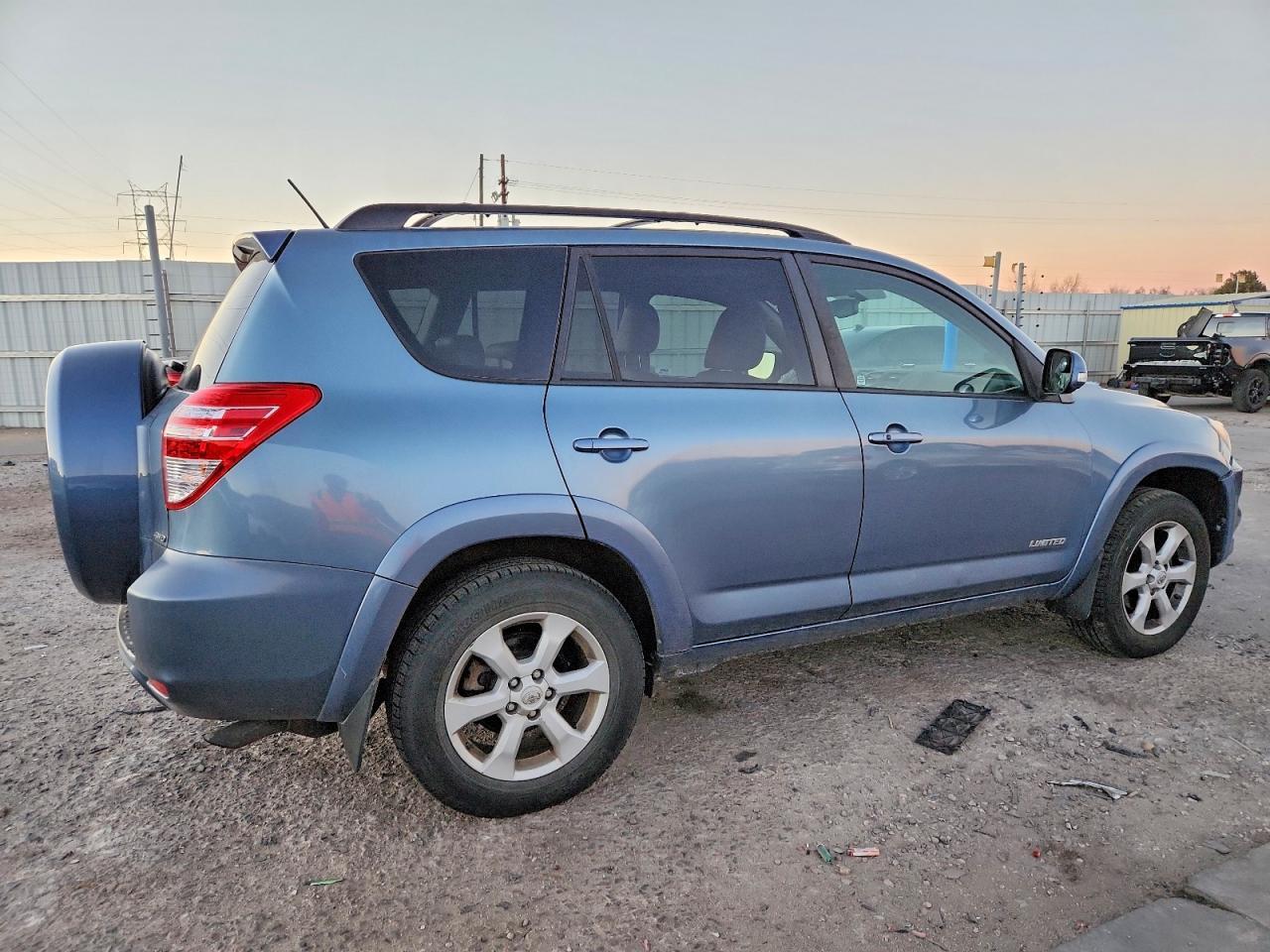 2011 TOYOTA RAV4