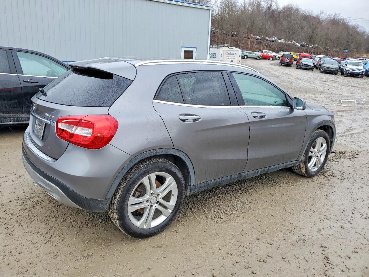 2016 MERCEDES-BENZ GLA-Class