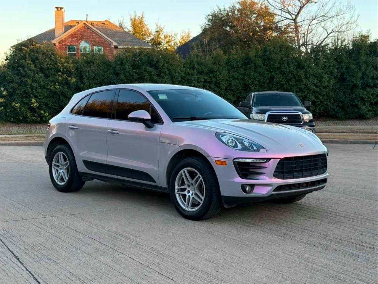 2018 PORSCHE Macan