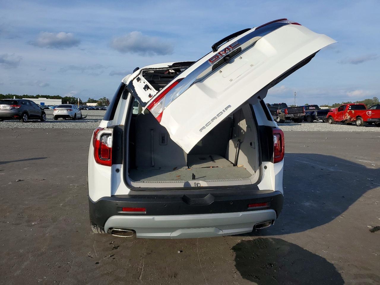 2023 GMC ACADIA