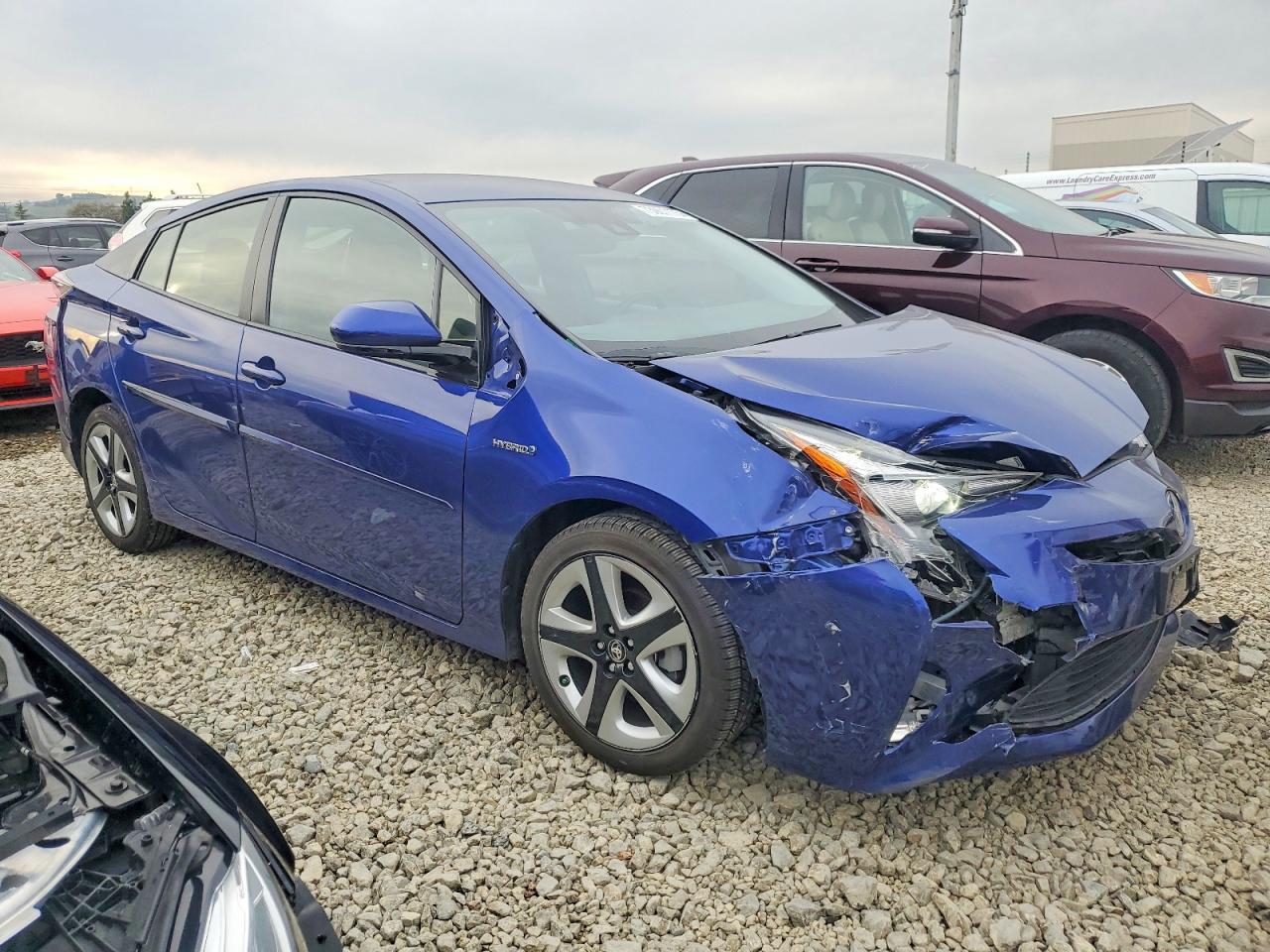 2017 TOYOTA PRIUS
