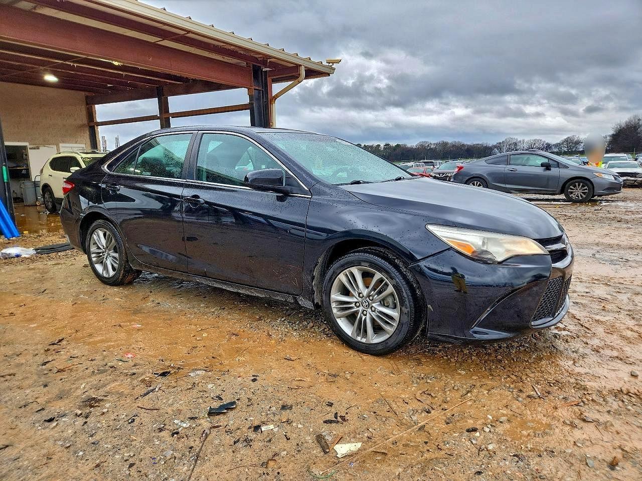 2016 TOYOTA CAMRY