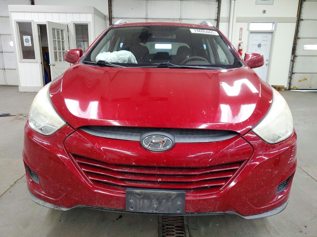 2011 HYUNDAI TUCSON